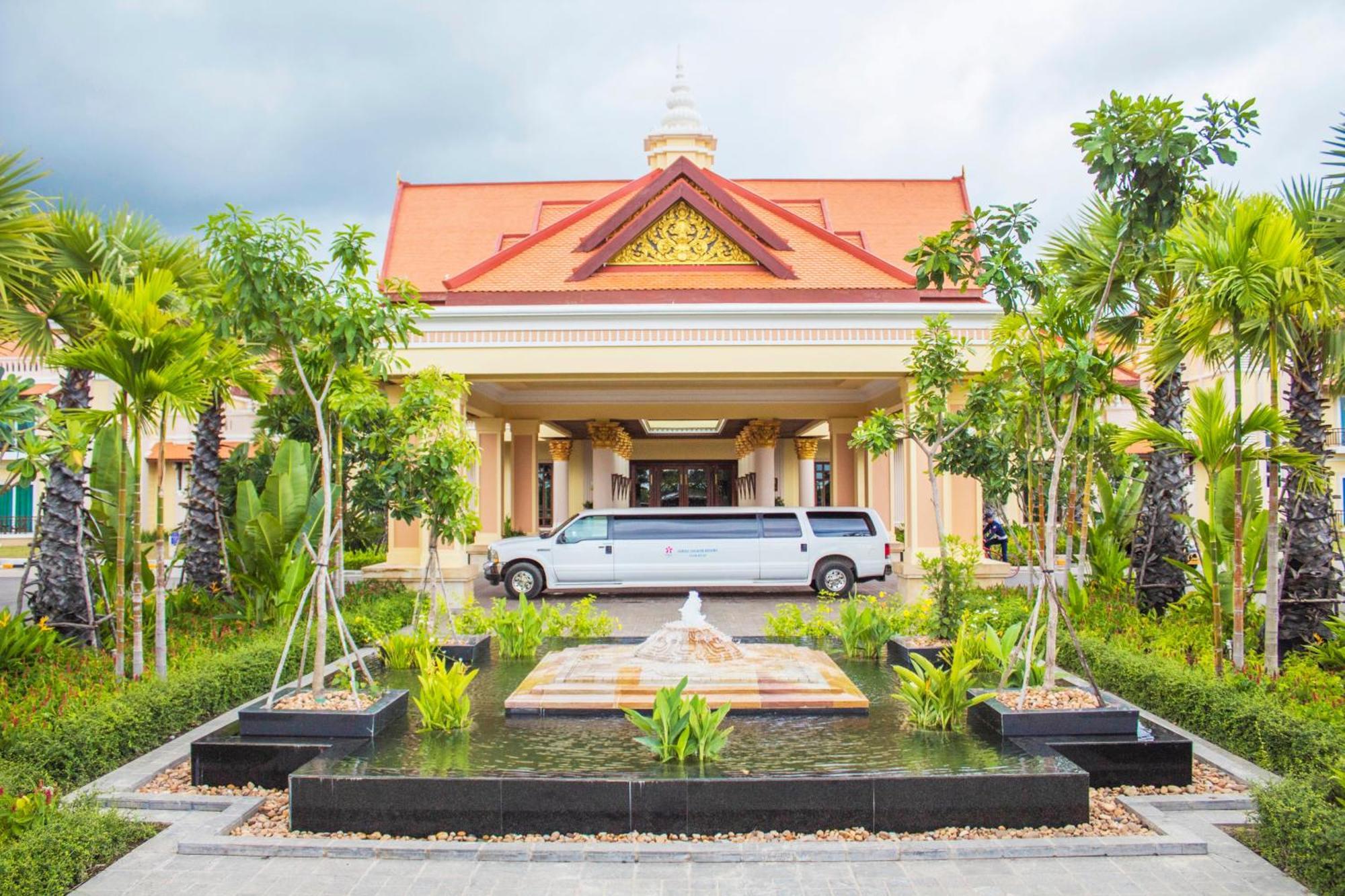 Sokha Siem Reap Resort & Convention Center Exterior photo